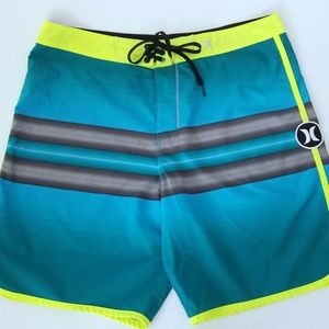 Hurley Men's Phantom Stretch 18" Stripe Boardshort